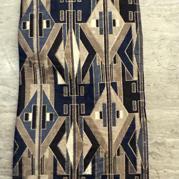 Zylos George Machado 100% Silk Tie Print Abstract Tan and Black Extra Long 63" - Picture 8 of 12